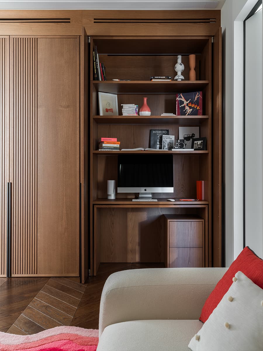 Небанальный интерьер квартиры для девушки-режиссера — проект LIGHTHOUSE INTERIORS