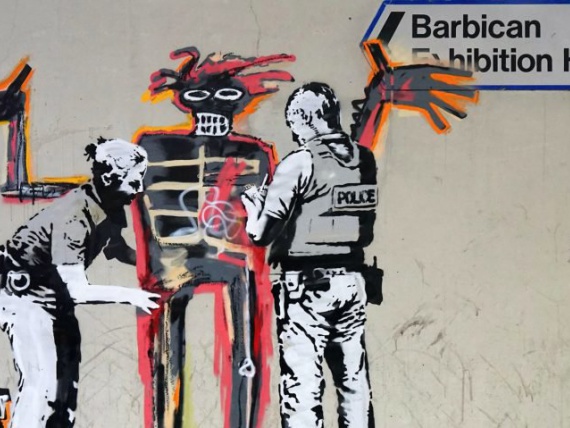 Бэнкси нарисовал граффити на стенах Барбикана