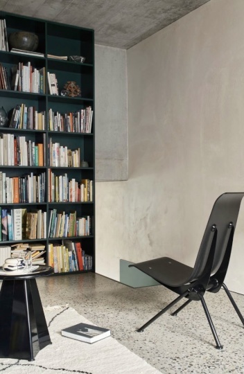 Vitra выпустила лимитированное издание стула Antony Жана Пруве