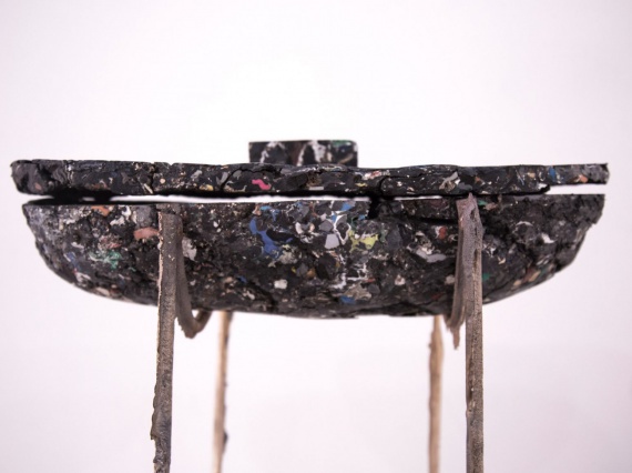 Дизайнер Шахар Ливн создает из пластиковых отходов драгоценный материал