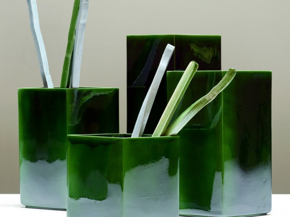 Ронан и Эрван Буруллек представили коллекцию эмалированных ваз