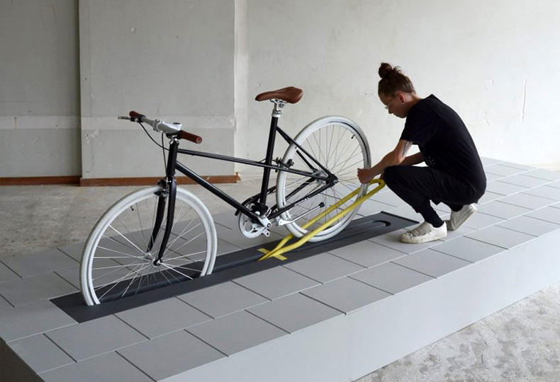 Парковочный механизм для велосипеда от Милау Бергс