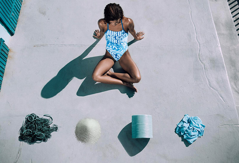 Коллекция купальников Adidas из переработанного пластика