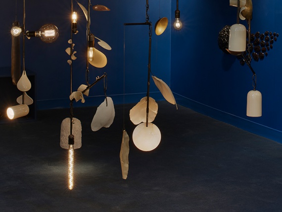 Линдси Эйдельман сделала световую инсталляцию для Design Miami