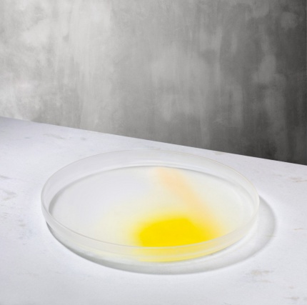 Дизайнеры Formafantasma разработали серию посуды для Nude