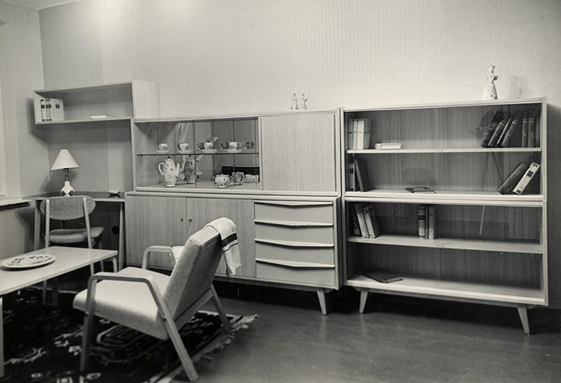 Сборная секционная мебель для малометражных квартир, конец 1950-х