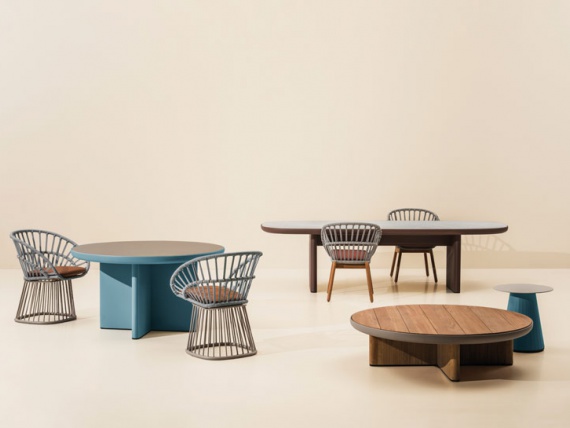 Дизайнеры студии Doshi Levien представили новую коллекцию мебели