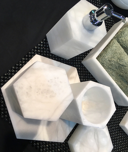 Каменные аксессуары для ванной Room