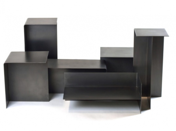 Дизайнер Кристофер Гентнер представил коллекцию столов из стали