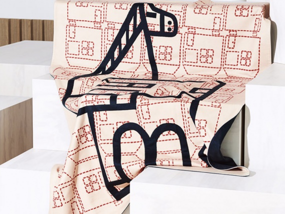 Hermès выпускает одеяла с принтами мексиканского художника