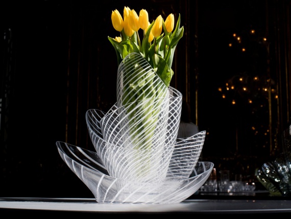 Рон Арад сделал вазы для турецкого бренда Nude