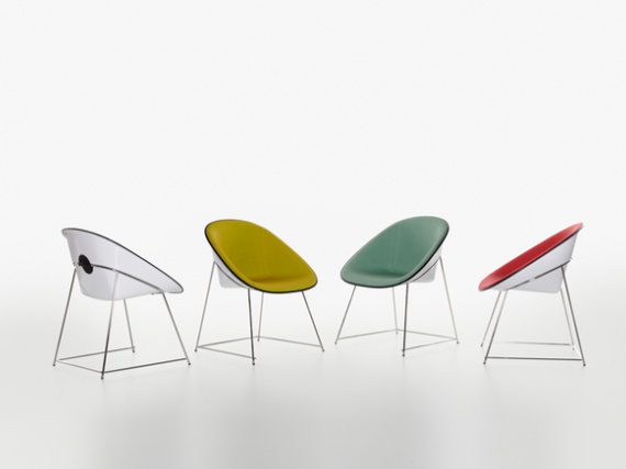 Константин Грчич представил новое кресло по мотивам пластикового чемодана