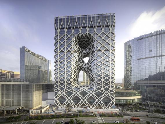 В Макао открылся отель Morpheus, спроектированный Захой Хадид