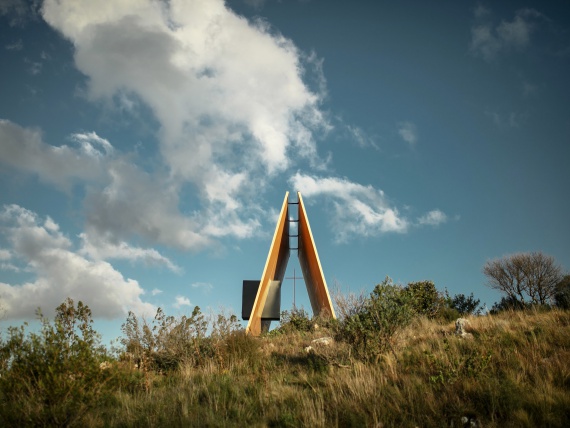 Архитекторы MAPA построили минималистичную часовню в Уругвае