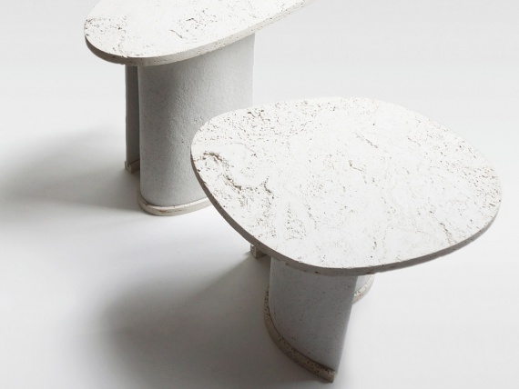 Бельгийский дизайнер сделала столики из бумаги и каменной крошки