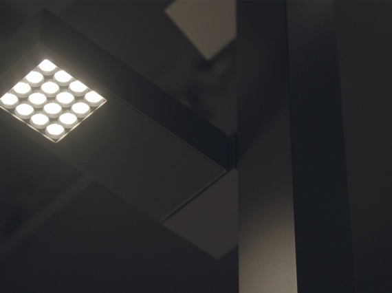 Светодизайнер Дин Скира сделал уличный фонарь для Delta Light