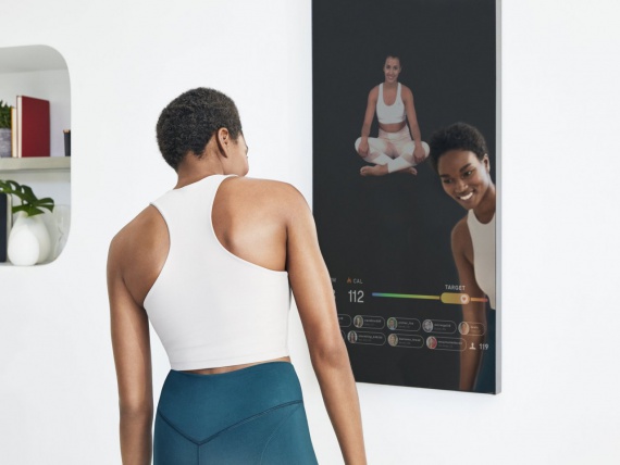 Curiouser Products Inc придумали зеркало с встроенным фитнес-инструктором