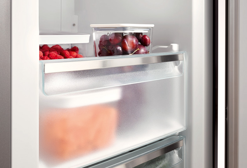 Отдельно стоящий холодильник K 20.000 Miele