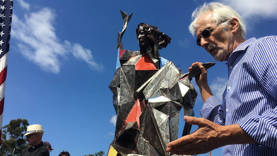 Монумент свобод: художник переосмысляет Статую Свободы в новой скульптуре