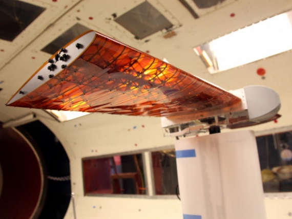 Ученые NASA представили инновационную модель крыла самолета