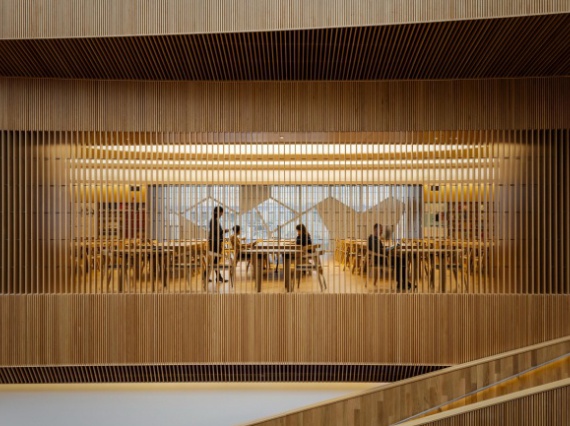 Архитекторы бюро Snøhetta построили библиотеку в Калгари