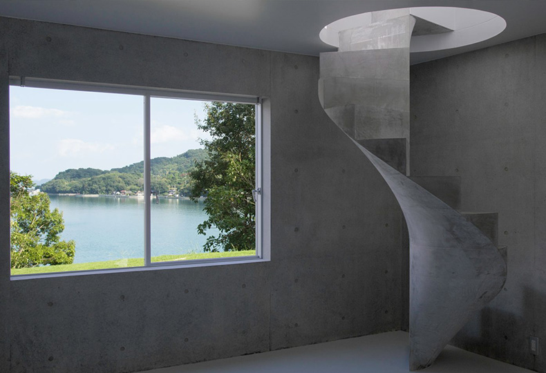 «Дом в Акицу» – проект архитектурного бюро Kazunori Fujimoto Architect & Associates