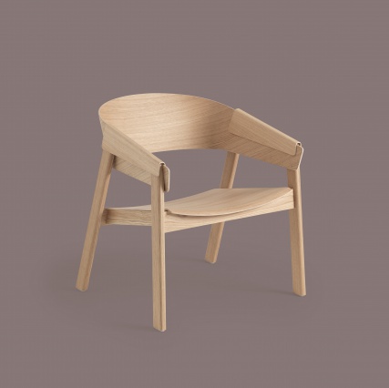 Дизайнер Томас Бентцен сделал стул в скандинавском стиле для Muuto