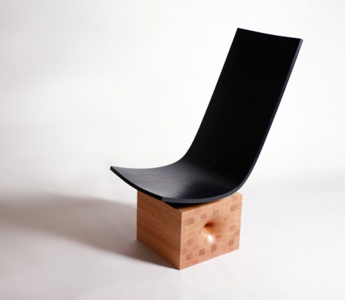 Ли Чон-Хун создает мебель с червоточинами