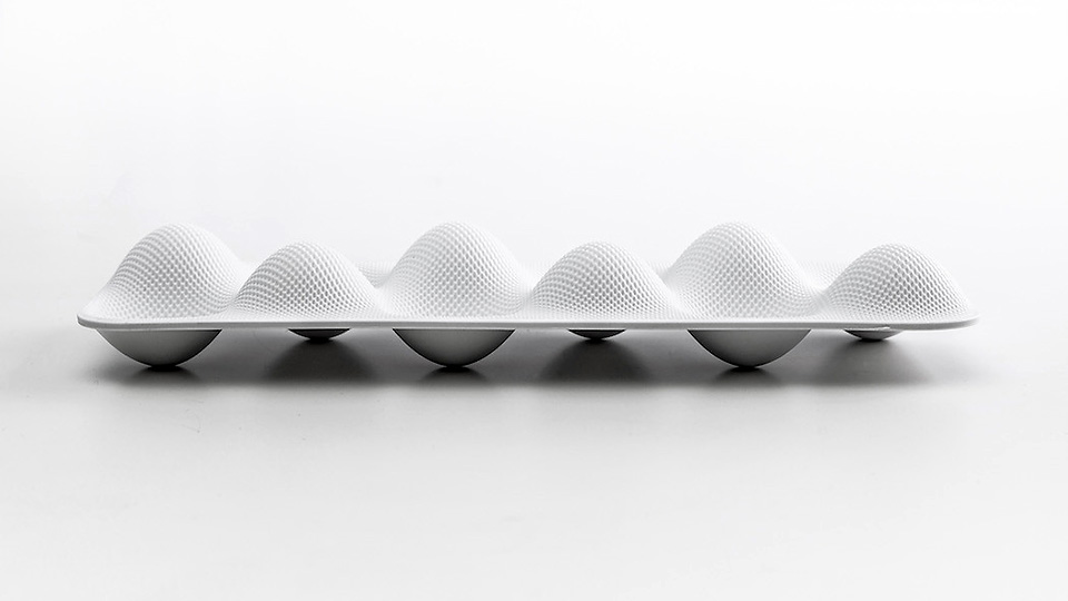 Eggwave: упаковка для яиц как арт-объект