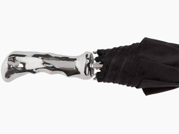 Александр Маккуин выпустил зонт с ручкой, напечатанной на 3D-принтере