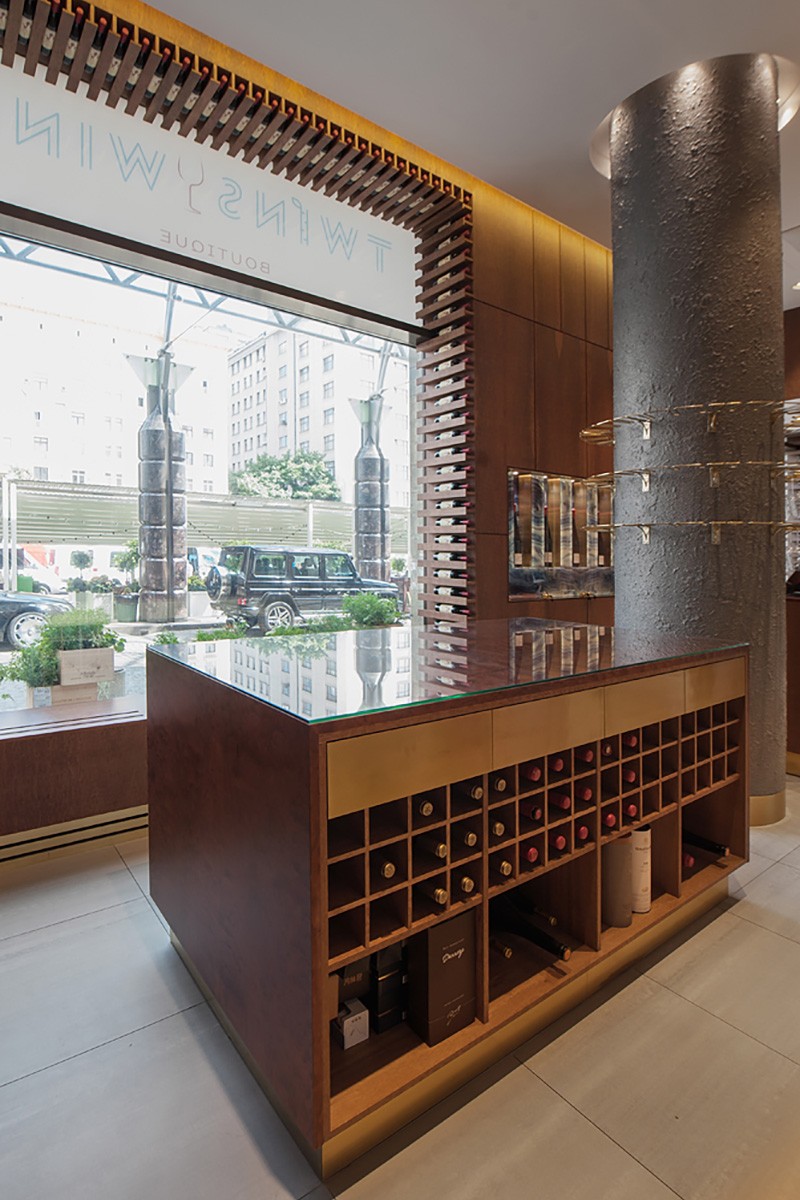Винный бутик в здании гостиницы The Ritz-Carlton – проект бюро ARCHPOINT