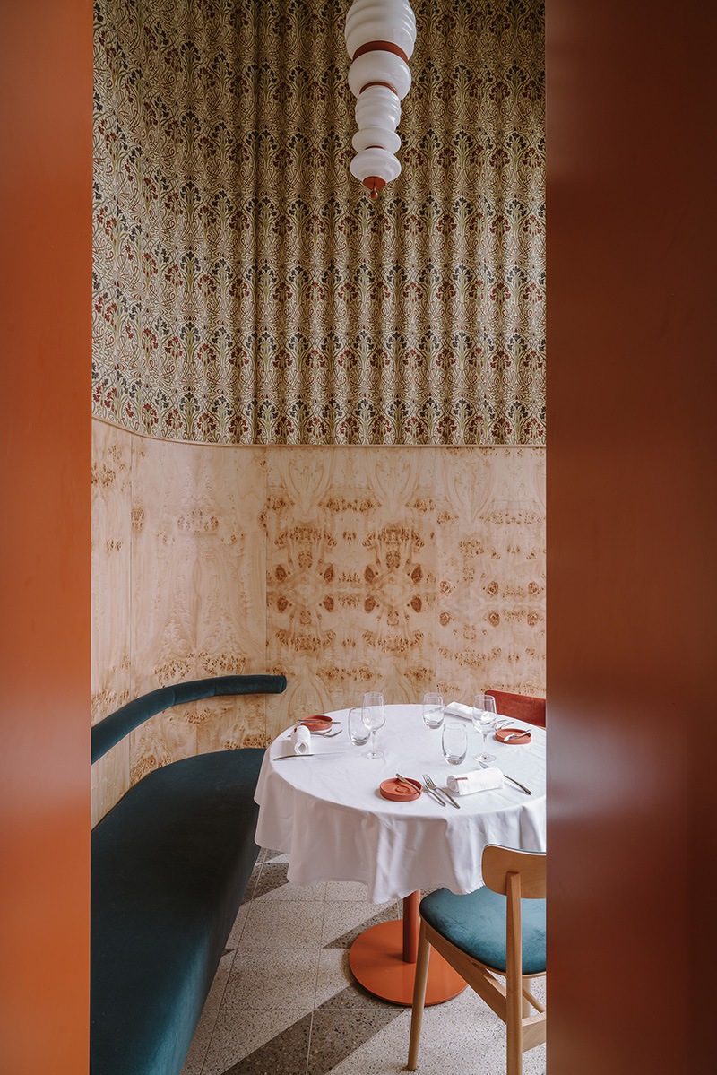 Ресторан Opasly Tom в Варшаве – проект Buck Studio