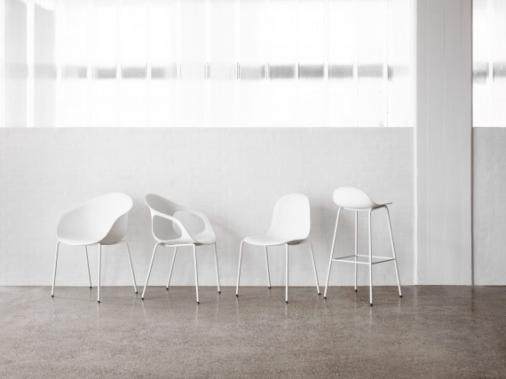 PearsonLloyd создали стулья из минимума материалов