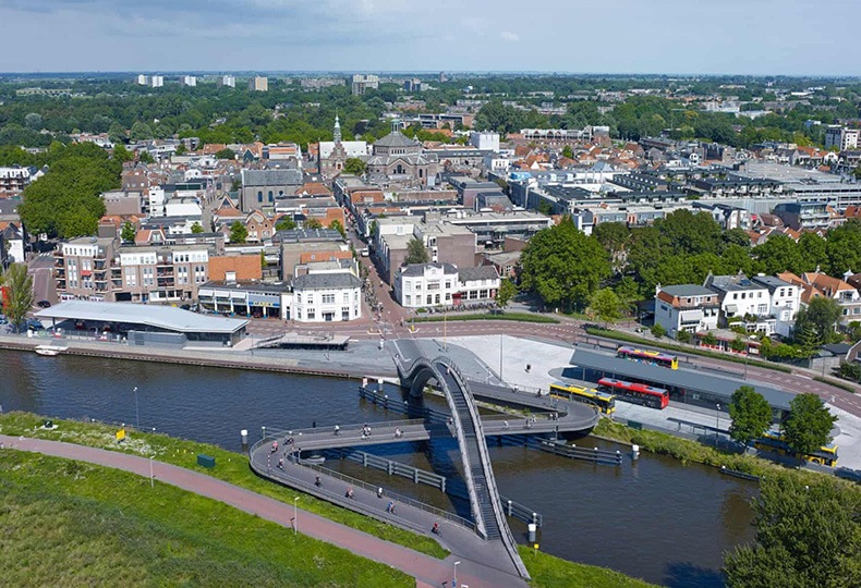 Melkwegbridge в Пюрмеренде, Нидерланды