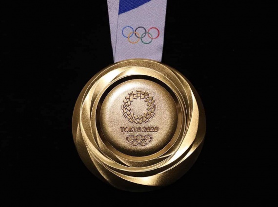 Медали летних Олимпийских игр в Токио сделали из старых телефонов и компьютеров