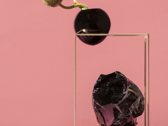 Сара Риччарди сделала коллекцию «метафорических» ваз