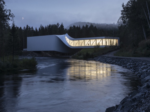 BIG построили в Норвегии музей-мост
