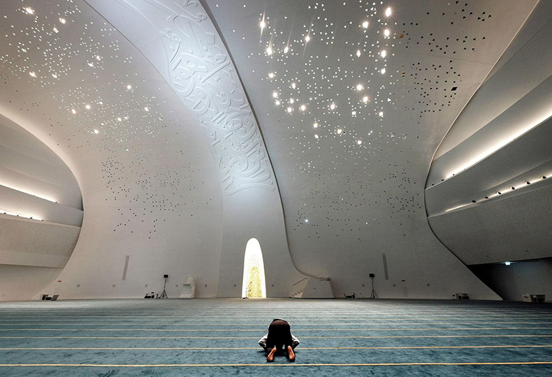 10 арт-досторимечательностей Катара : Мечеть в Education City