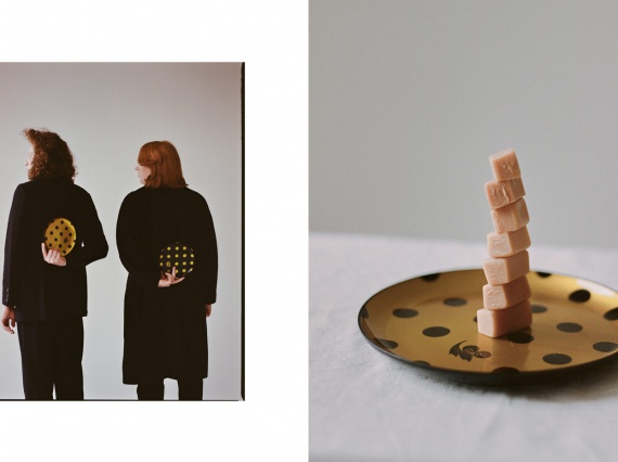 ​Анна Кулачек сделала серию деревянных тарелок “Half & Хохлома”​​ для российского бренда Half & Half