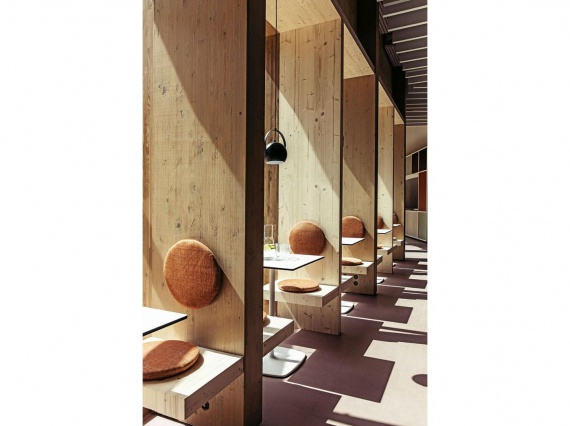 Atelier Du Pont построили офис, целиком состоящий из древесины