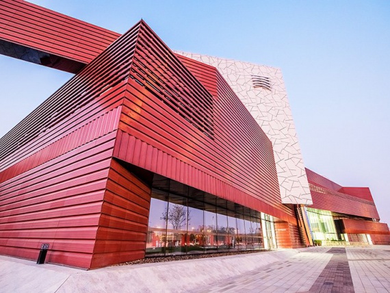 Huajian Group построили в Хунане большой художественный центр