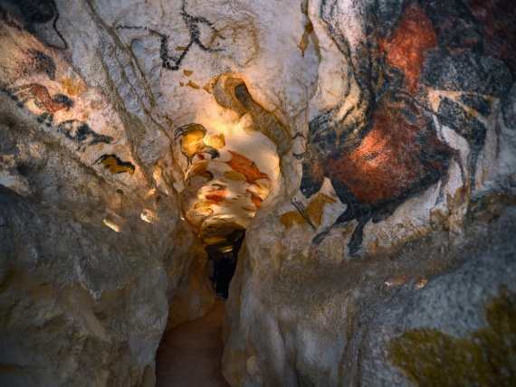 Архитекторы Snøhetta спроектировали реплику знаменитой пещеры Ласко