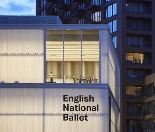Дом из стекла для Английского Национального Балета от Glenn Howells Architects