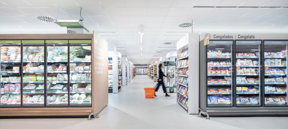 Culdesac разработала интерьер для супермаркета Consum в Испании