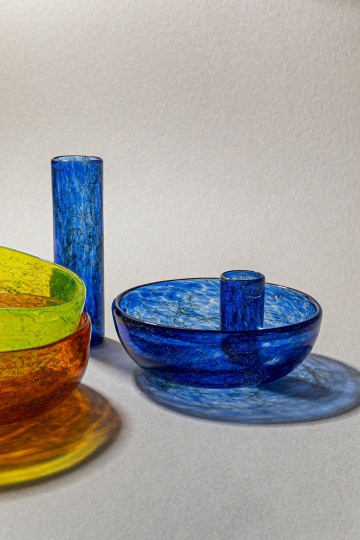 T Sakhi представила две коллекции посуды из муранского стекла и переработанной проволоки