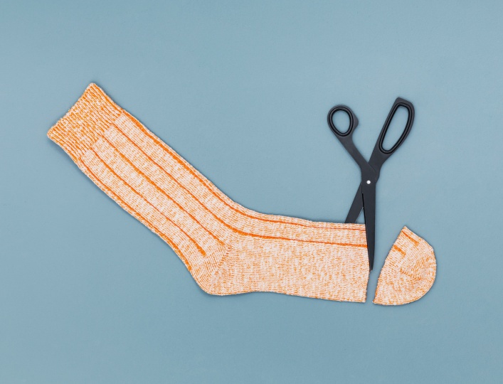 Raw Color предлагает использовать ненужные носки для борьбы с пандемией Covid-19