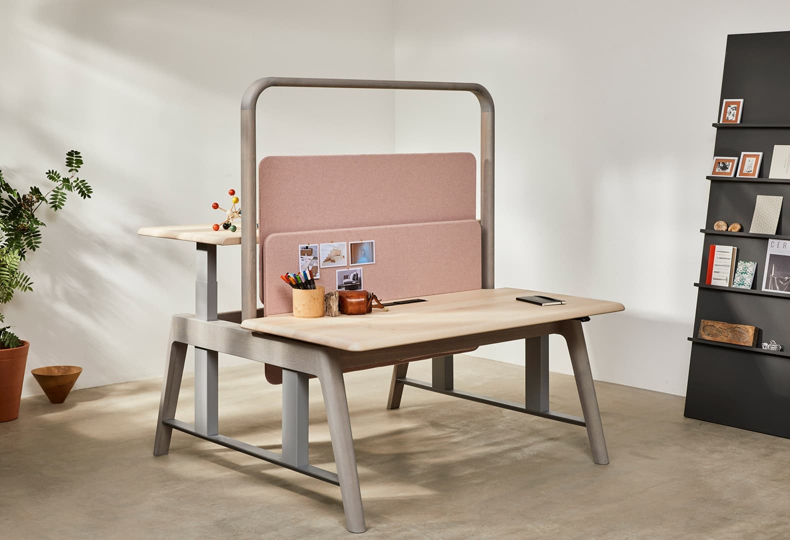 Офисный recycle от Benchmark и Дэвида Роквелла