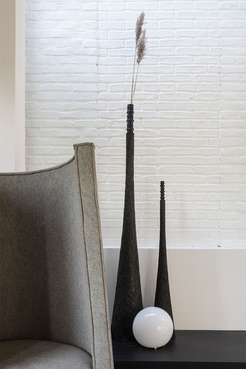 Интерьер жилой галереи FAINA House в Брюсселе — проект Yakusha Design