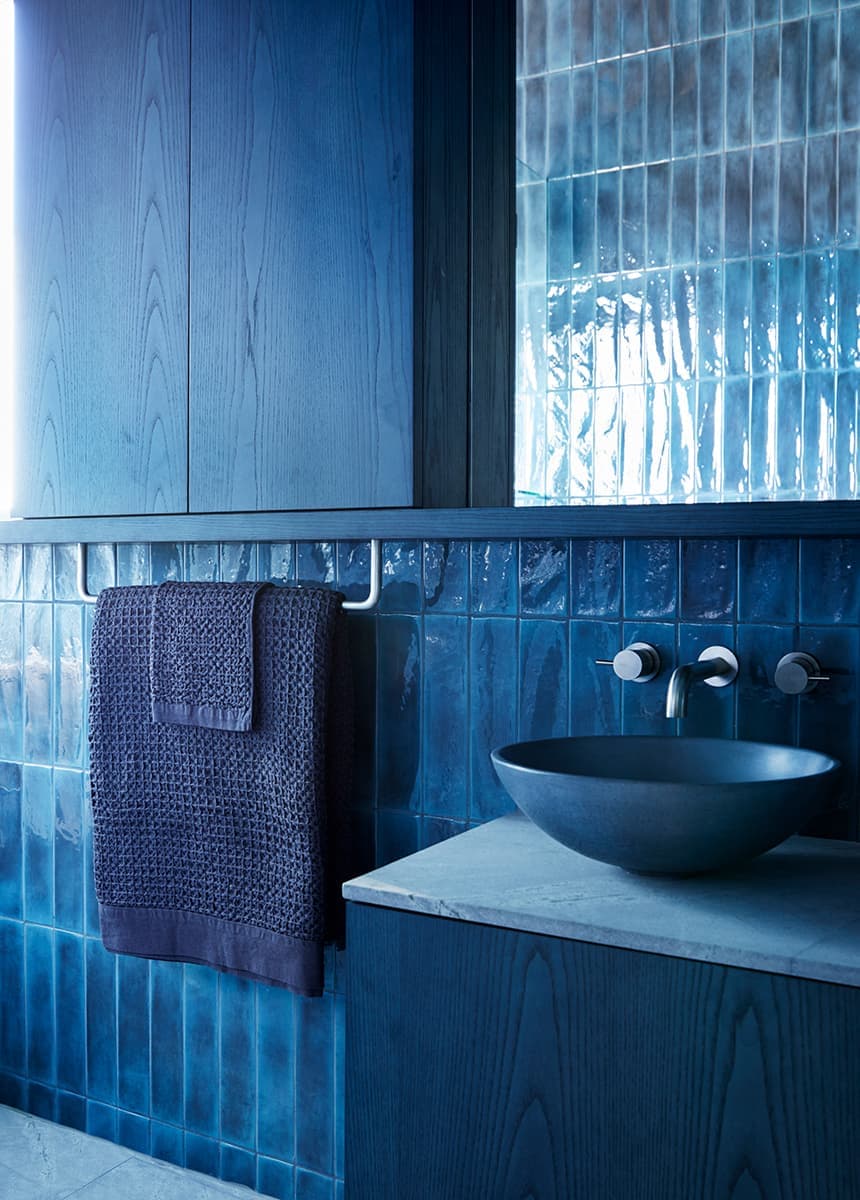 Синяя спальня в честь океана — проект Esoteriko interiors