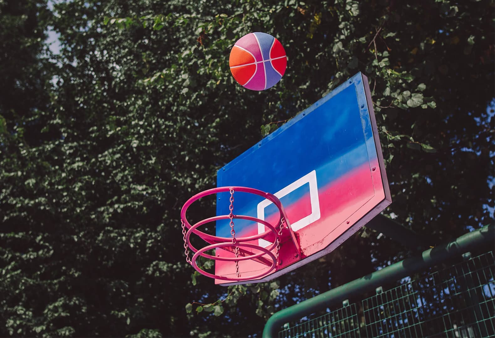 Saunders Park Basketball Court. Брайтон, Великобритания